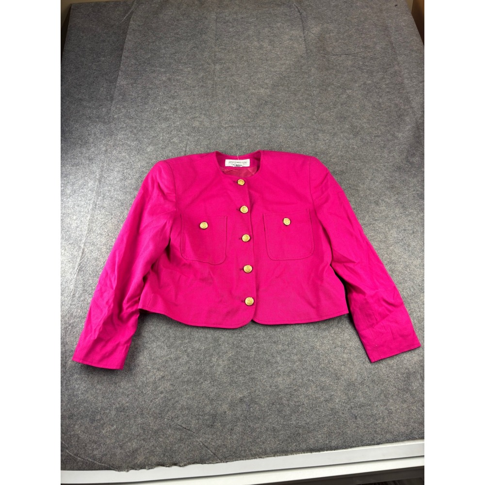 Jones New York Petite VTG Hot Pink Cropped Blazer Gold Crest Buttons 8P USA